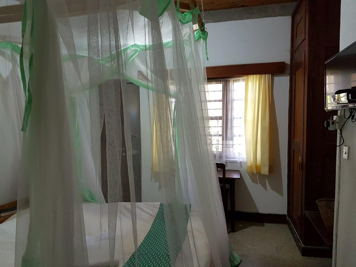 Karibuni Center Hotel Mbeya Bagian luar foto